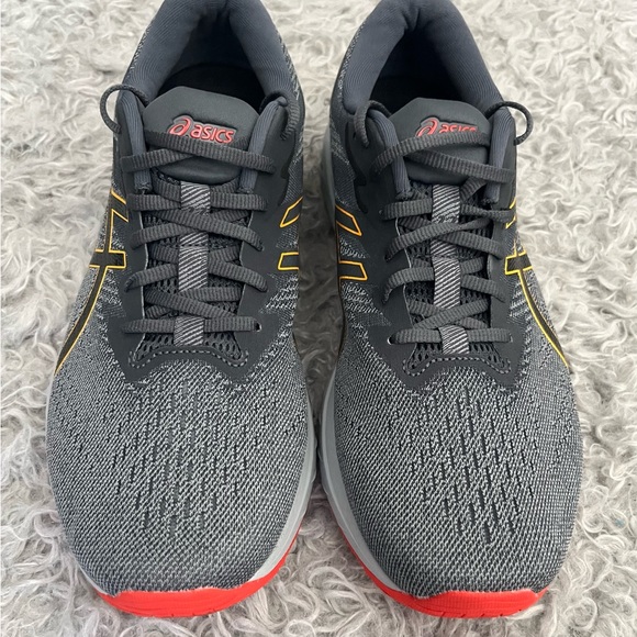 ASICS GT-1000 Size 12.5 Like New! - Picture 4 of 10